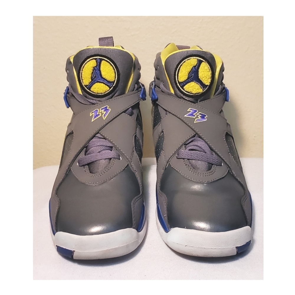 Jordan 8 Retro GS Laney 2013 Like New Size 6.5 Youth ( Women's 8/8.5)